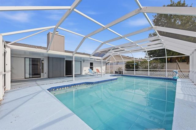 2105 39TH STREET W, Bradenton, FL 34205