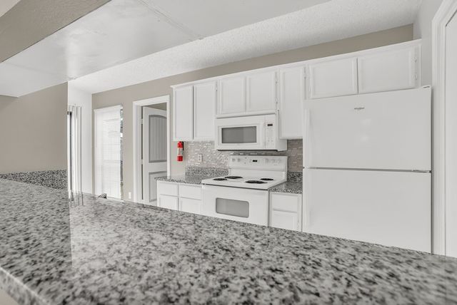 1437 Brook Meadow Circle, Lancaster, TX 75134