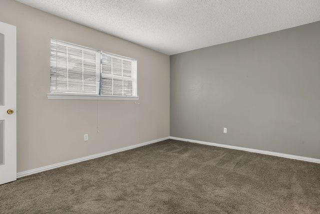 1437 Brook Meadow Circle, Lancaster, TX 75134