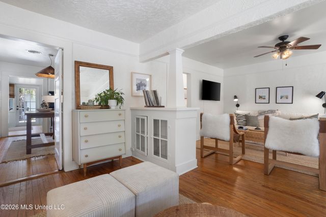 145 Bay View Court, Bay Saint Louis, MS 39520