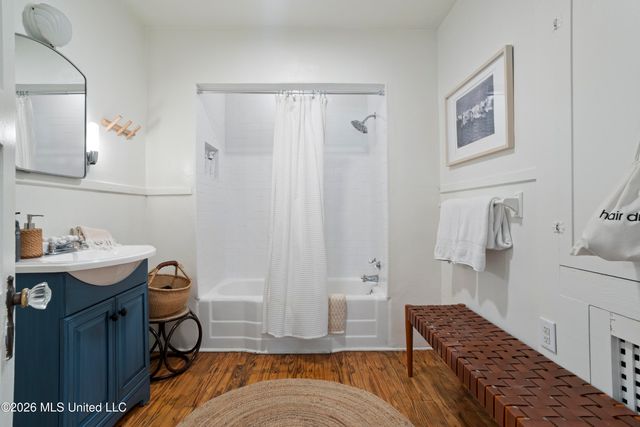 145 Bay View Court, Bay Saint Louis, MS 39520