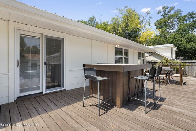 145 Bay View Court, Bay Saint Louis, MS 39520