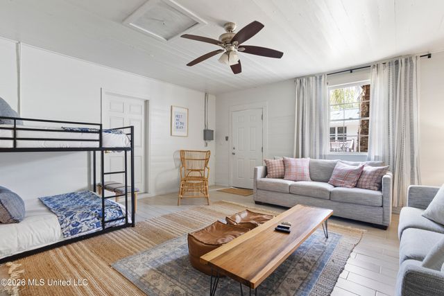 145 Bay View Court, Bay Saint Louis, MS 39520