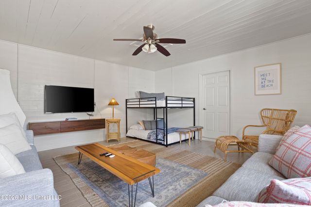 145 Bay View Court, Bay Saint Louis, MS 39520