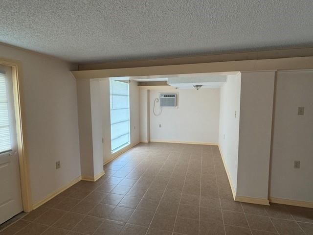 60 Tarpon Street, Bayou Vista, TX 77563