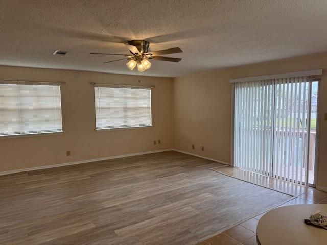 60 Tarpon Street, Bayou Vista, TX 77563