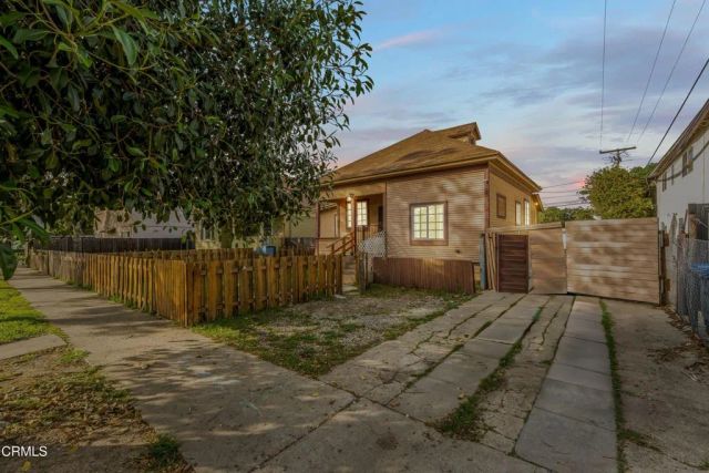425 W 1st Street, Oxnard, CA 93030
