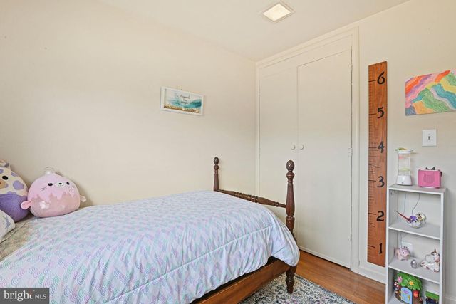 909 PLUM ST SW, Vienna, VA 22180