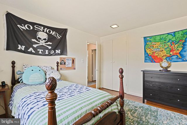 909 PLUM ST SW, Vienna, VA 22180