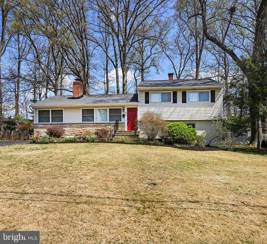 909 PLUM ST SW, Vienna, VA 22180