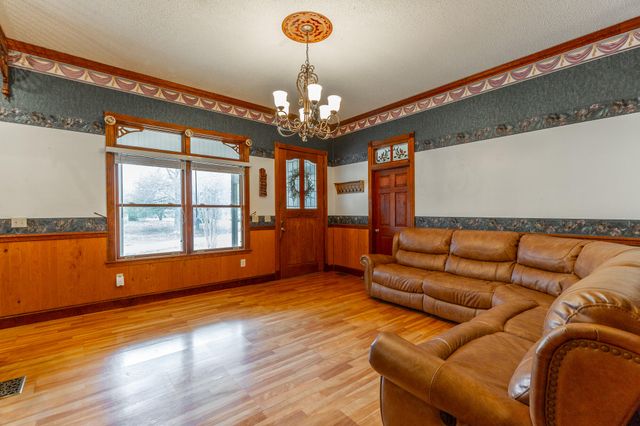 594 Rakestraw Road, Mcdonald, TN 37353