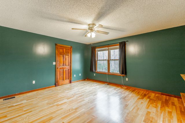 594 Rakestraw Road, Mcdonald, TN 37353
