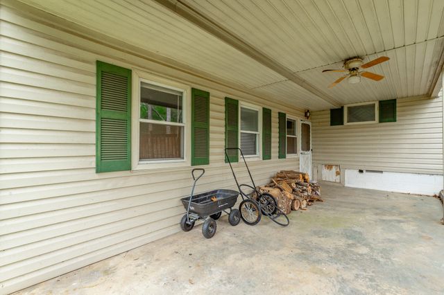 594 Rakestraw Road, Mcdonald, TN 37353