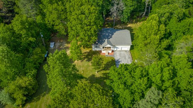 594 Rakestraw Road, Mcdonald, TN 37353