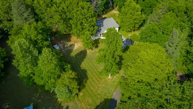 594 Rakestraw Road, Mcdonald, TN 37353
