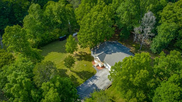 594 Rakestraw Road, Mcdonald, TN 37353
