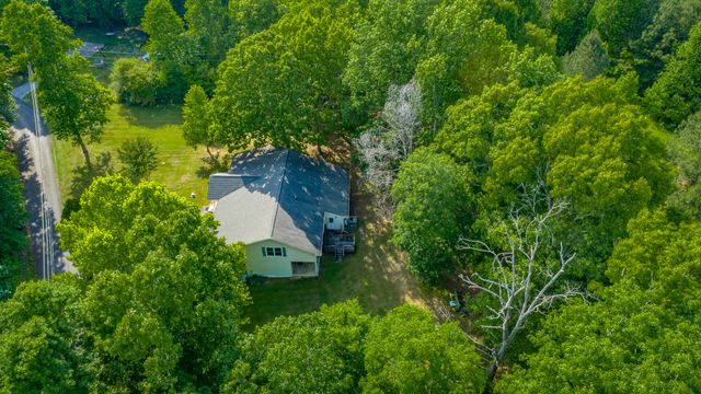 594 Rakestraw Road, Mcdonald, TN 37353