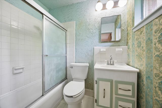 5818 Effingham Drive, Houston, TX 77035