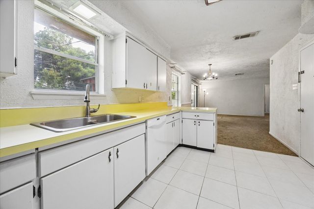 5818 Effingham Drive, Houston, TX 77035