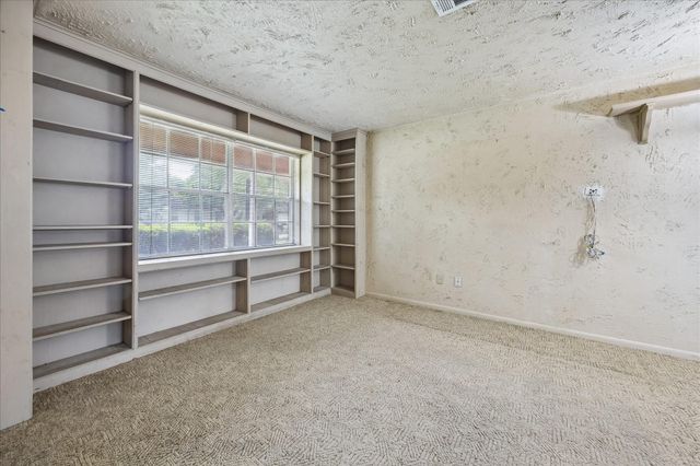 5818 Effingham Drive, Houston, TX 77035
