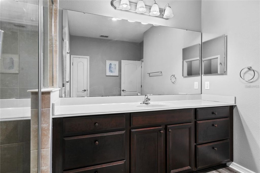 Image 15 of property listing at 12679 CALDERDALE AVENUE, Windermere, FL 34786