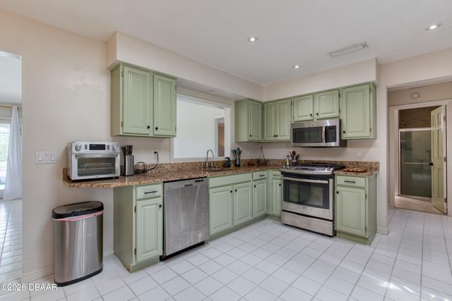 4 Carriage Creek Way, Ormond Beach, FL 32174
