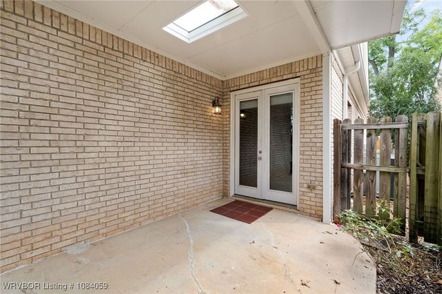 60 Jeffrey Way, Fort Smith, AR 72914