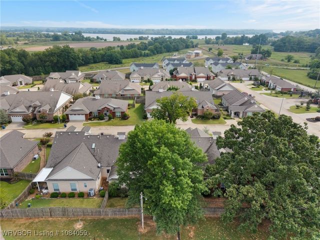 60 Jeffrey Way, Fort Smith, AR 72914