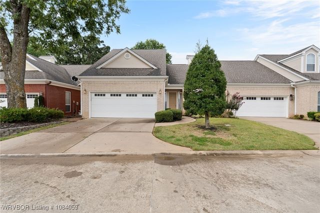 60 Jeffrey Way, Fort Smith, AR 72914