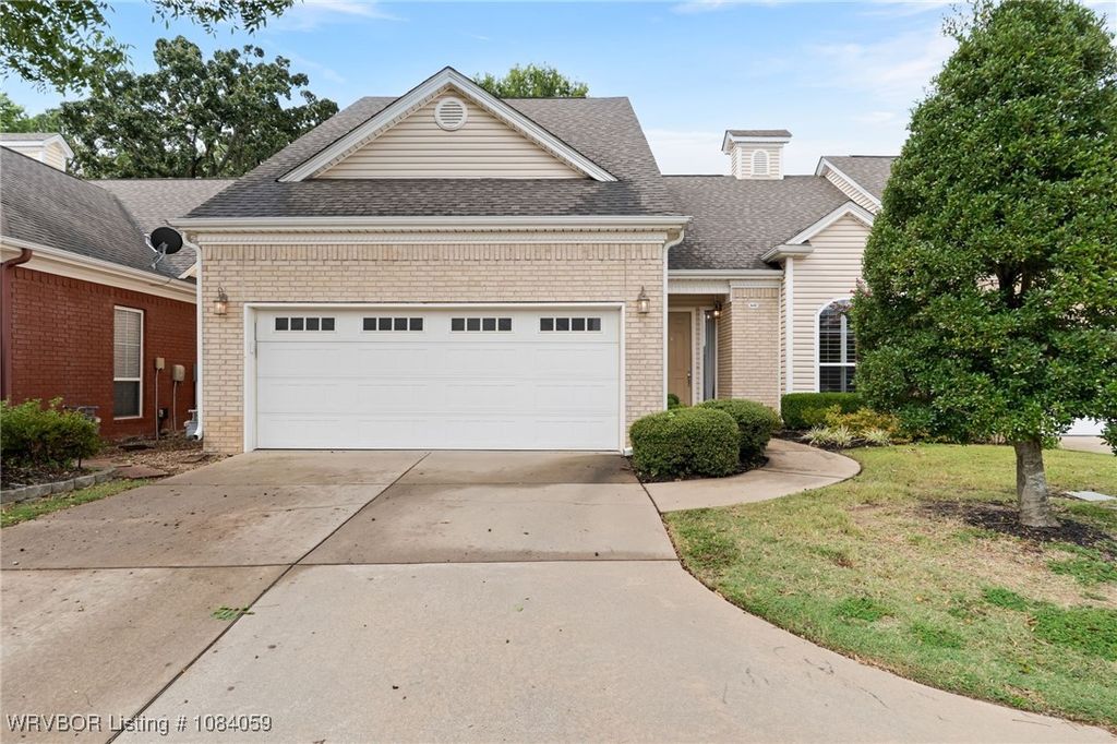 60 Jeffrey Way, Fort Smith, AR 72914