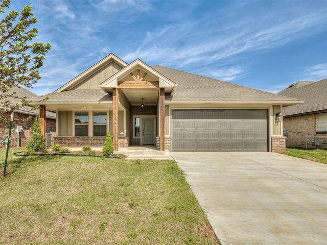 12501 Dolche Vita Drive, Yukon, OK 73099