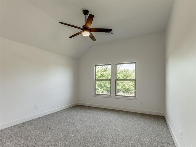 12501 Dolche Vita Drive, Yukon, OK 73099