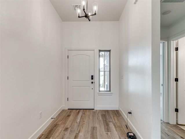 12501 Dolche Vita Drive, Yukon, OK 73099