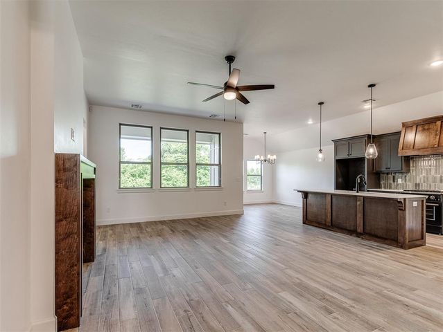 12501 Dolche Vita Drive, Yukon, OK 73099