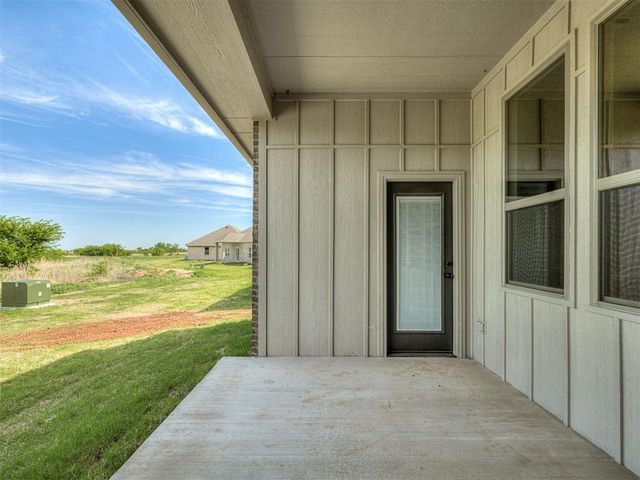 12501 Dolche Vita Drive, Yukon, OK 73099