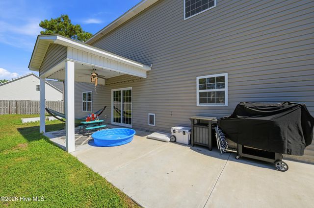 534 Saratoga Road, Sneads Ferry, NC 28460