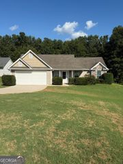 403 Lexington Park Drive, Lagrange, GA 30241