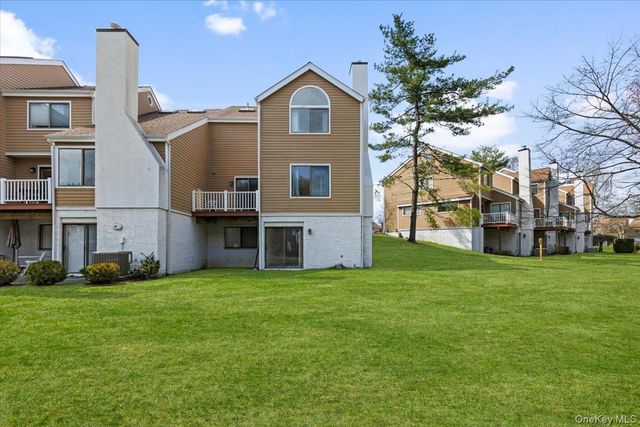 88 Farm Lake Crescent Road, Chappaqua, NY 10514