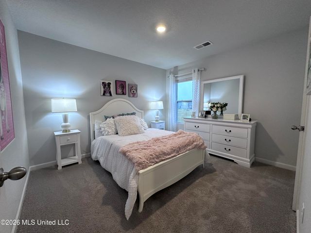 83 Pine Street, Byhalia, MS 38611