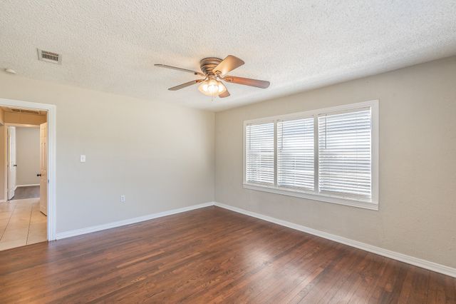 3144 Olive Place, Fort Worth, TX 76116