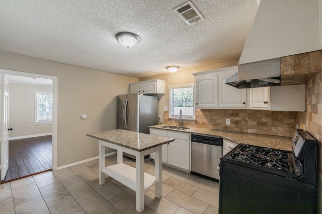 3144 Olive Place, Fort Worth, TX 76116