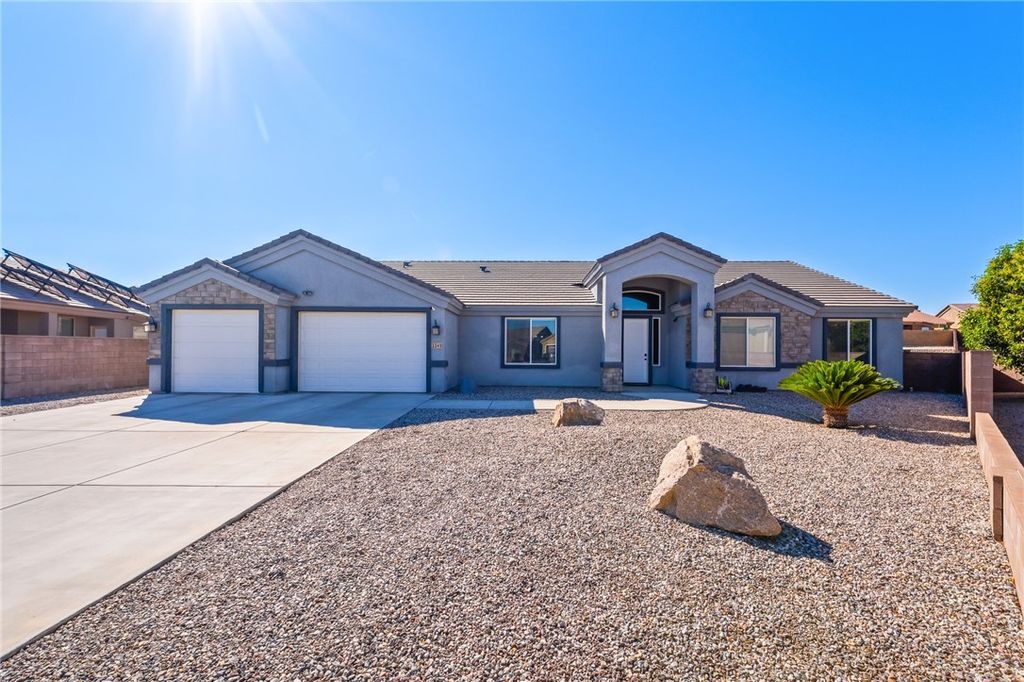 3349 Roma Court, Kingman, AZ 86401