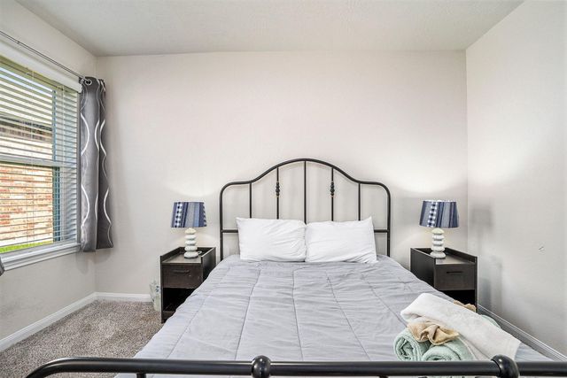 8302 Tourmaline Way, Texas City, TX 77591