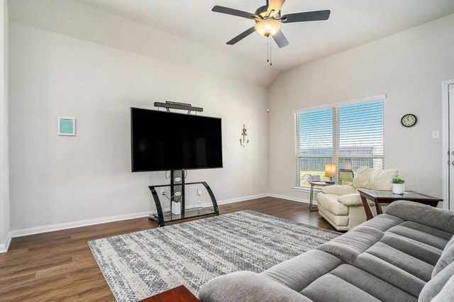 8302 Tourmaline Way, Texas City, TX 77591