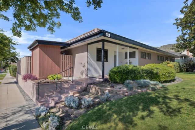 501 Birmingham Road, Burbank, CA 91504