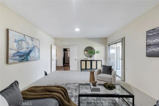 501 Birmingham Road, Burbank, CA 91504