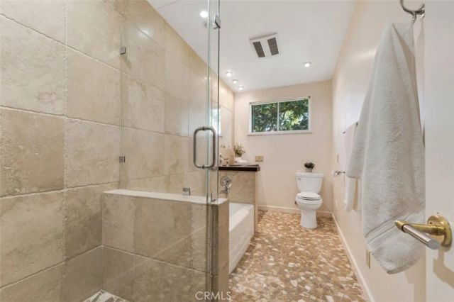 501 Birmingham Road, Burbank, CA 91504