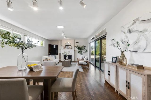 501 Birmingham Road, Burbank, CA 91504