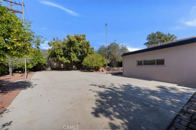 501 Birmingham Road, Burbank, CA 91504