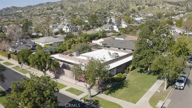 501 Birmingham Road, Burbank, CA 91504
